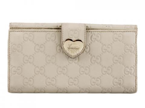 gucci wallet with heart