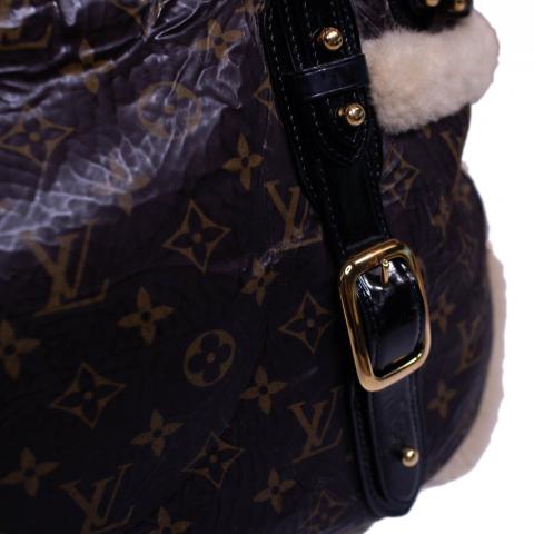 Shearing thunder handbag Louis Vuitton Brown in Fur - 25607287