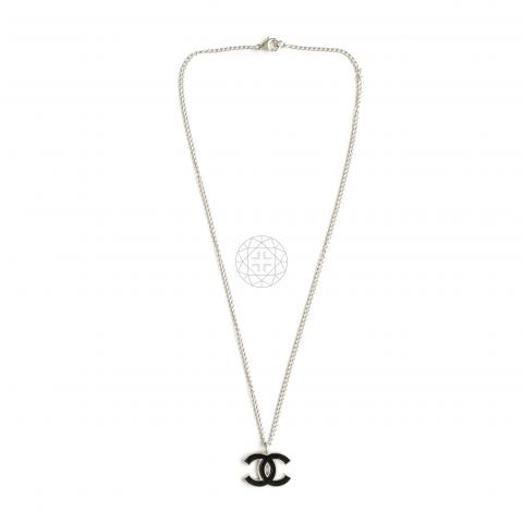 Pre-owned Chanel Black Enamel CC Necklace