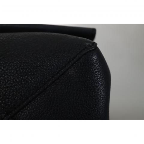 Louis Vuitton Galet Veau Cashemire Soft Lockit MM ○ Labellov