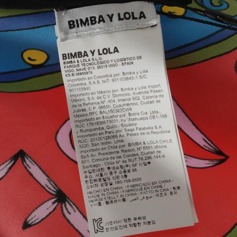 GRAFITI POP SCARF from BIMBA Y LOLA / 47.2441 X 47.2441 inches LAST ONE