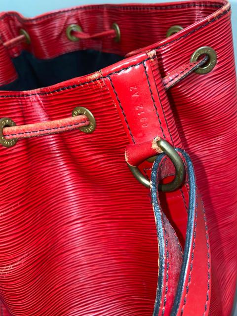 Louis Vuitton 1990s Noe GM Epi Bucket Bag · INTO