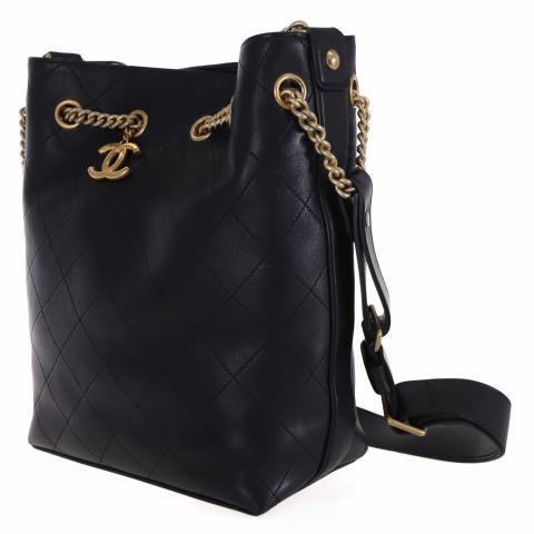 chanel on my shoulder drawstring bag