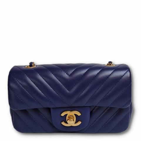 Chanel Mini Black Chevron Classic Flap Bag – Votre Luxe