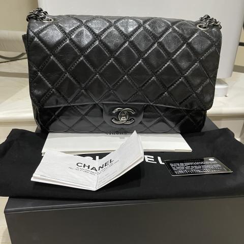 Sell Chanel Jumbo Distressed Calfskin Flap Bag - Black