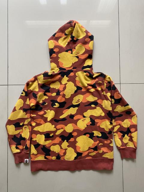 Bape orange 2025 camo hoodie