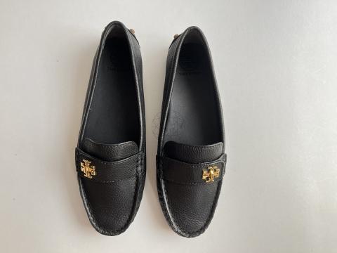 Kira driving sales loafer tory burch