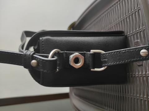 Large Product Preview Image 3