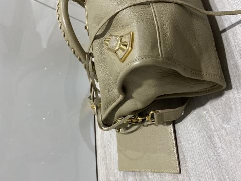 Large Product Preview Image 8