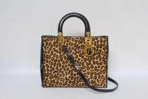 Large Product Preview Image 2