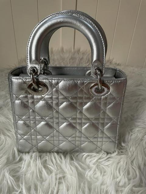 Lady dior silver online metallic