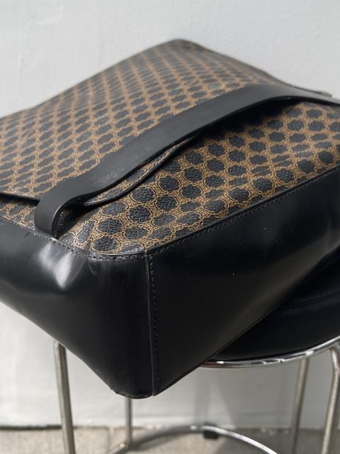 Large Product Preview Image 3