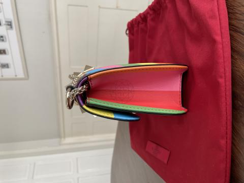 Large Product Preview Image 3