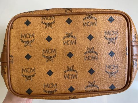 Mcm visetos original cheap slg crossbody bag cognac