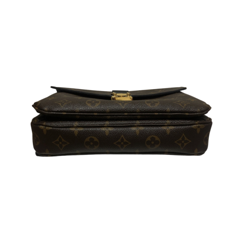 Metis cloth clutch bag Louis Vuitton Brown in Cloth - 36721793