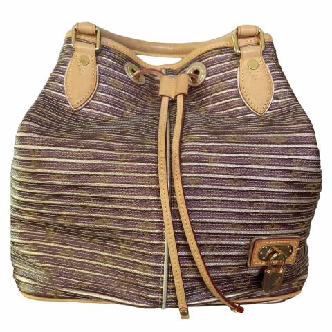 580. Louis Vuitton Noé Eden Neo GM Shoulder Bag in Peche, Limited Edition  Spring 2010 - September 2022 - ASPIRE AUCTIONS