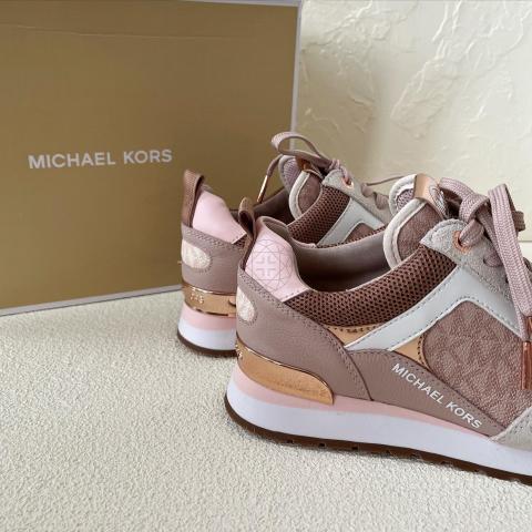 🤩NEW 8.5 Michael Kors Womens Wilma Trainer Sneakers Shoes Soft Pink Suede  FT22F