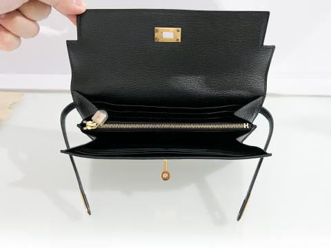 kelly wallet black