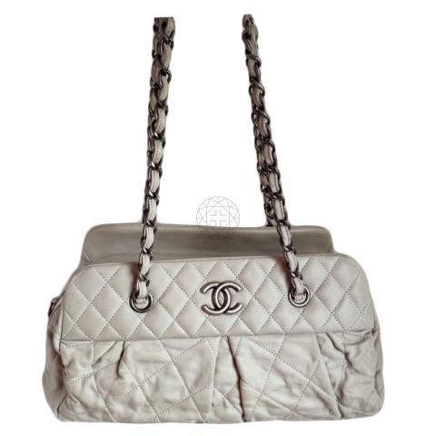 Sell Chanel CC Iridencent Calfskin Chic Quilt Bowling Bag - White