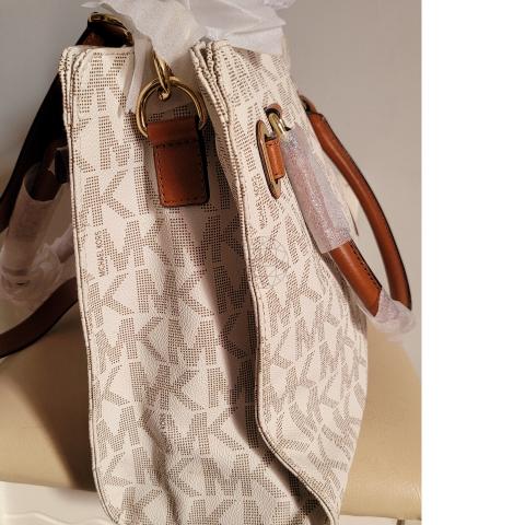 Large Product Preview Image 4