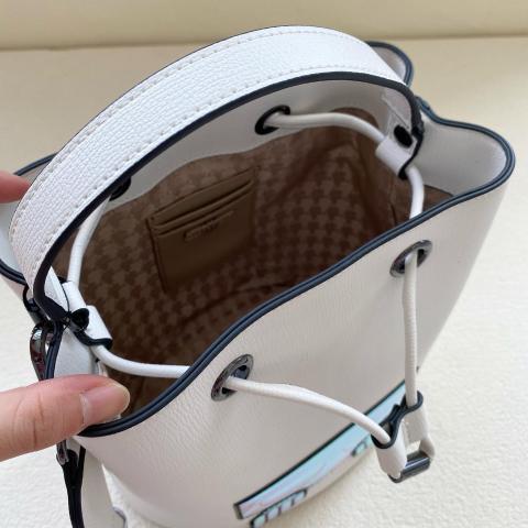 Large Product Preview Image 5