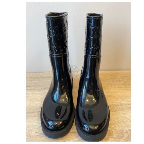 Louis Vuitton Monogram Rubber High Drops Rain Boots - Size 6 / 36 (SHF –  LuxeDH