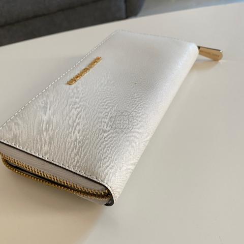 Large Product Preview Image 5
