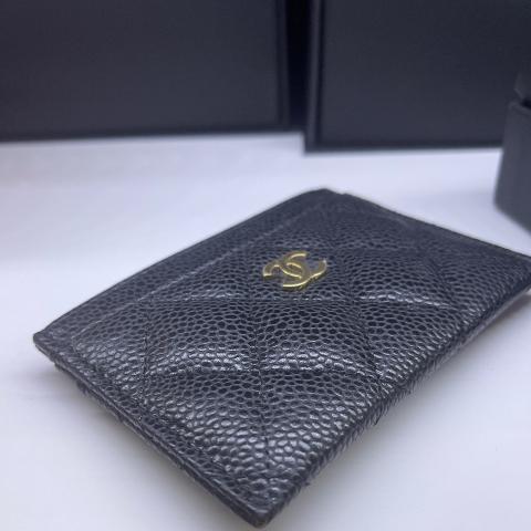 CHANEL Chanel matelasse card case A50169 grained calf caviar skin