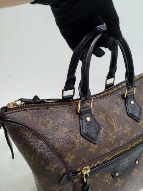 SOLD* AUTH LOUIS VUITTON TOURNELLE PM NOIR