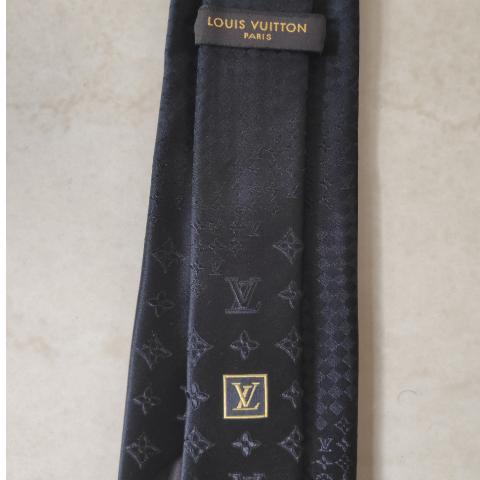 Silk tie Louis Vuitton Black in Silk - 15544242