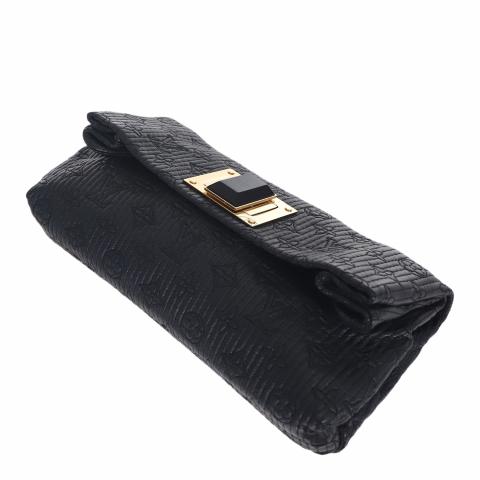 Sell Louis Vuitton Leather Altair Clutch - Black