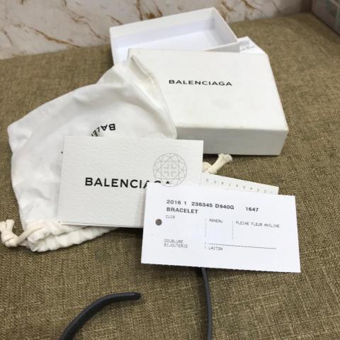 Little Book of Balenciaga Fashion  Nelbae Home AB