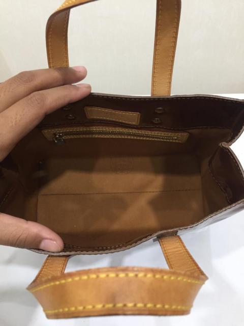 Louis Vuitton Bronze Monogram Vernis Leather Reade PM Bag – The