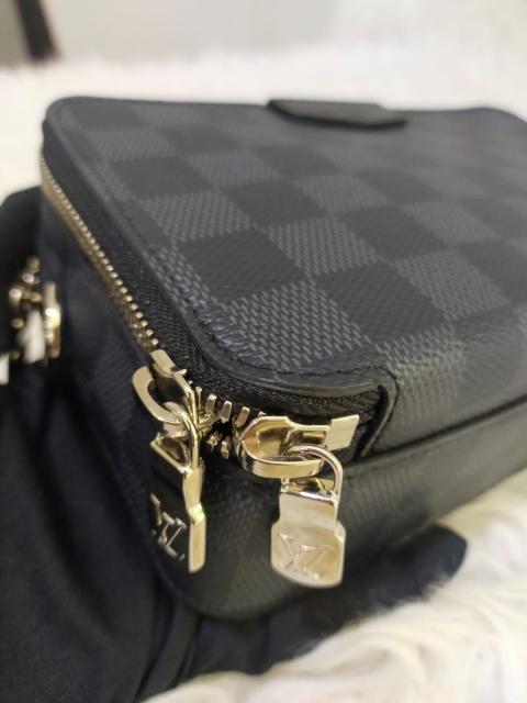 Louis Vuitton Alpha Wearable Wallet Damier Graphite Black 2410181