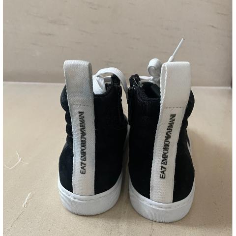 Large Product Preview Image 2
