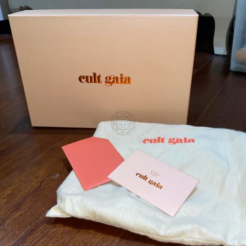 Cult outlet gaia packaging