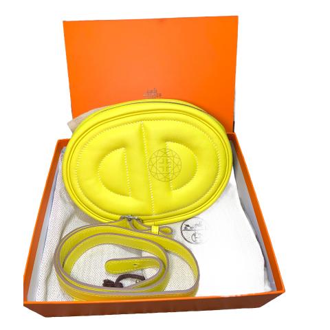 H SIS HK1 - ❌SOLD❌ Hermes in the loop belt bag Color:Gold DM for