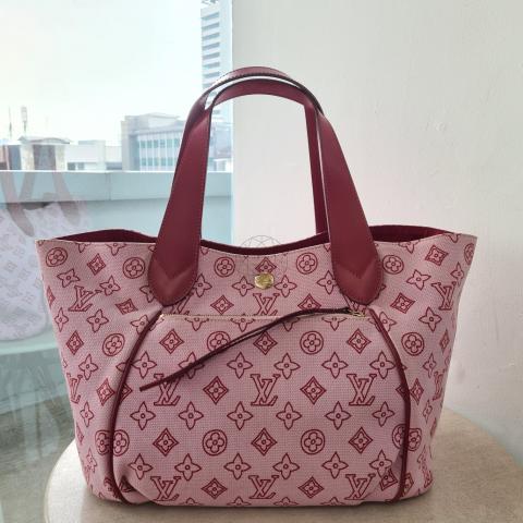 Louis Vuitton Women's Tote Bag Monogram Cabas Beige/Pink/White Cotton For  Sale at 1stDibs