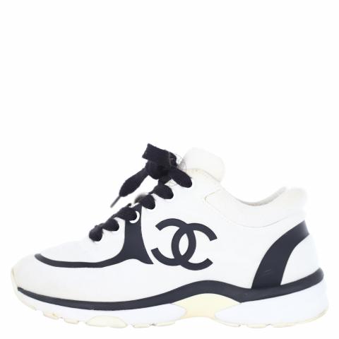 Chanel 23C White Silver Metallic CC Logo Lace Up Flat Runner Trainer  Sneaker 40