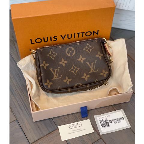 Brown Louis Vuitton Mini Pochette Accessoires Cloth ref.719066 - Joli Closet