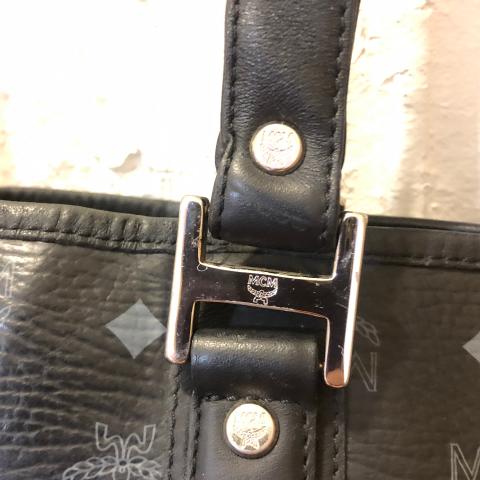 Mcm black medium on sale tote