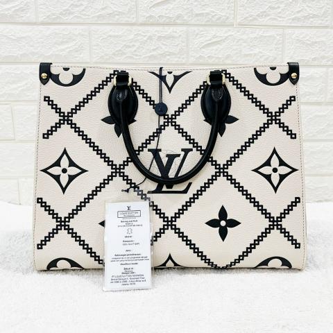 😽 LV Onthego MM nude Real - Courtney Luxury Handbags