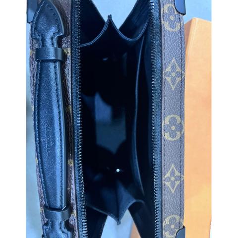 Louis Vuitton Monogram Macassar Larry Briefcase QJMBMH4Q0B005