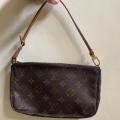 Louis Vuitton Brown Monogram Pochette Accessoires Cloth ref.942844 - Joli  Closet