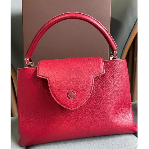 Capucines cloth handbag Louis Vuitton Red in Cloth - 26500450