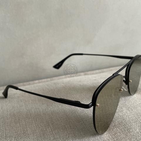 Large Product Preview Image 4