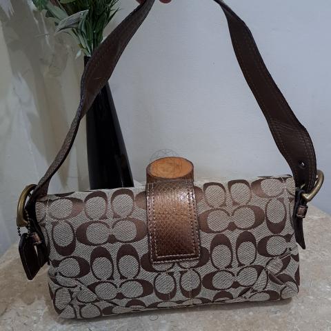 バッグ coach one shoulder brown signature 8K01 バッグ coach one shoulder brown signature 8K01 COACH One