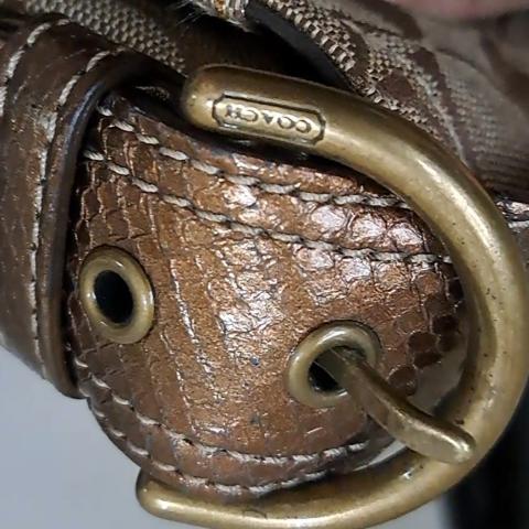 Sell Coach Vintage Signature Shoulder Bag - Brown