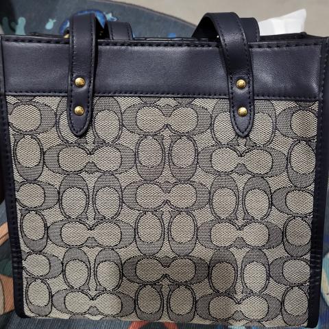 Large Product Preview Image 2