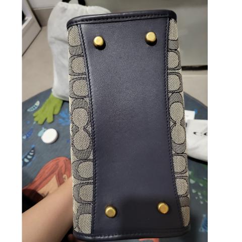 Large Product Preview Image 6